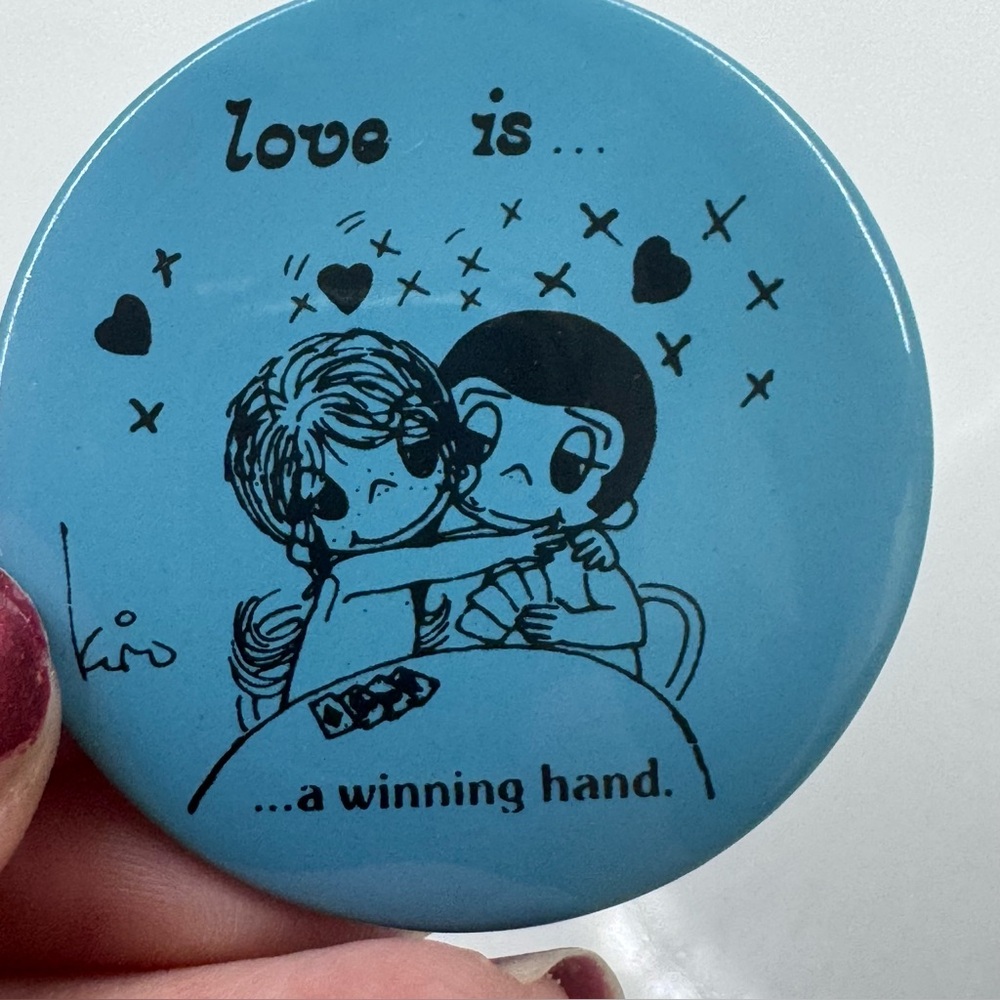 Vintage 1970 Love Is Button Pin – “A Winning Hand” – Kiro (Kim Casali)